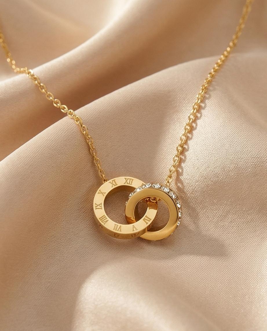 Colar Romano com Anéis Cruzados Banhado em Ouro 18k - Imagem 2