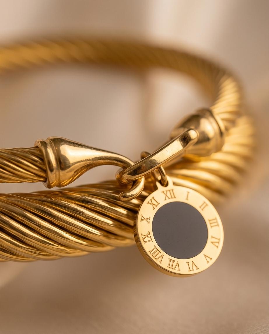 Bracelete Pingente Ônix Banhado em Ouro 18K - Imagem 3