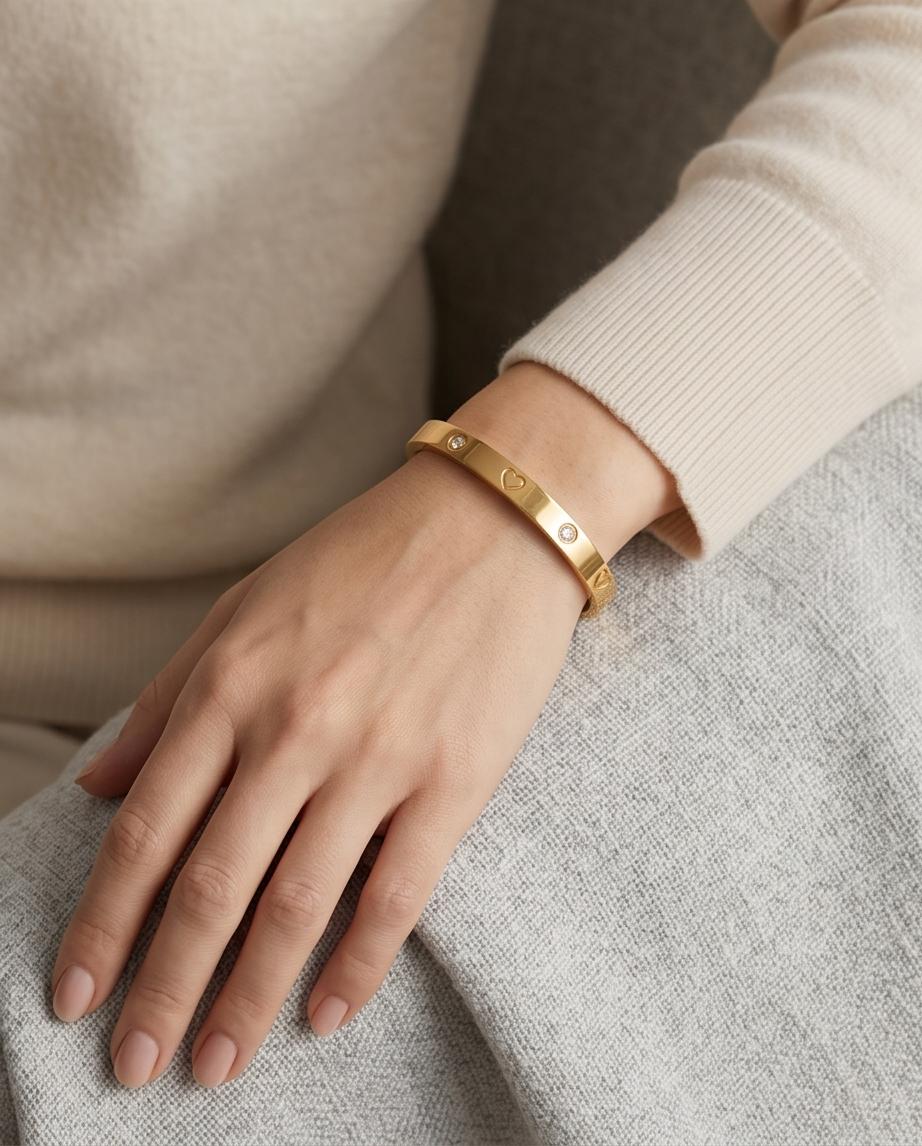 Bracelete Coração Banhado em Ouro 18K - Imagem 2